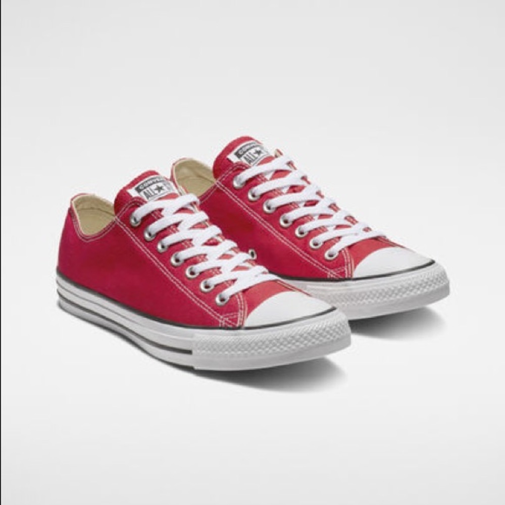SOLD ! Red All star Converse